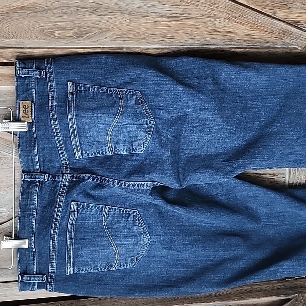 Lee Ladies Straight Leg Jeans - Picture 5 of 8